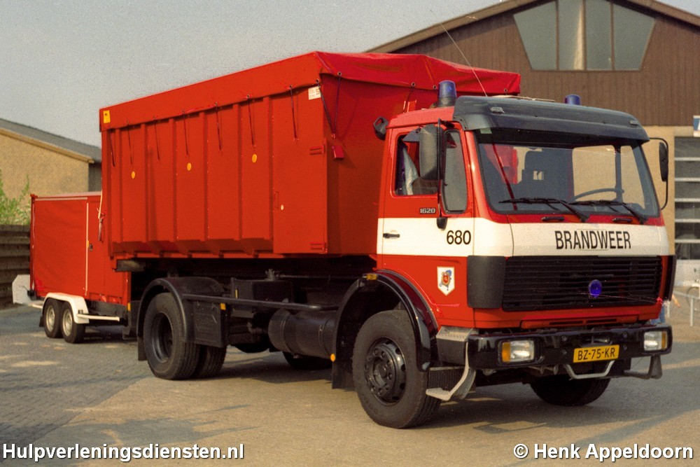 NL-Aut-BZ-75-KR-680-Regio-Wanroij-Henk-Appeldoorn-01