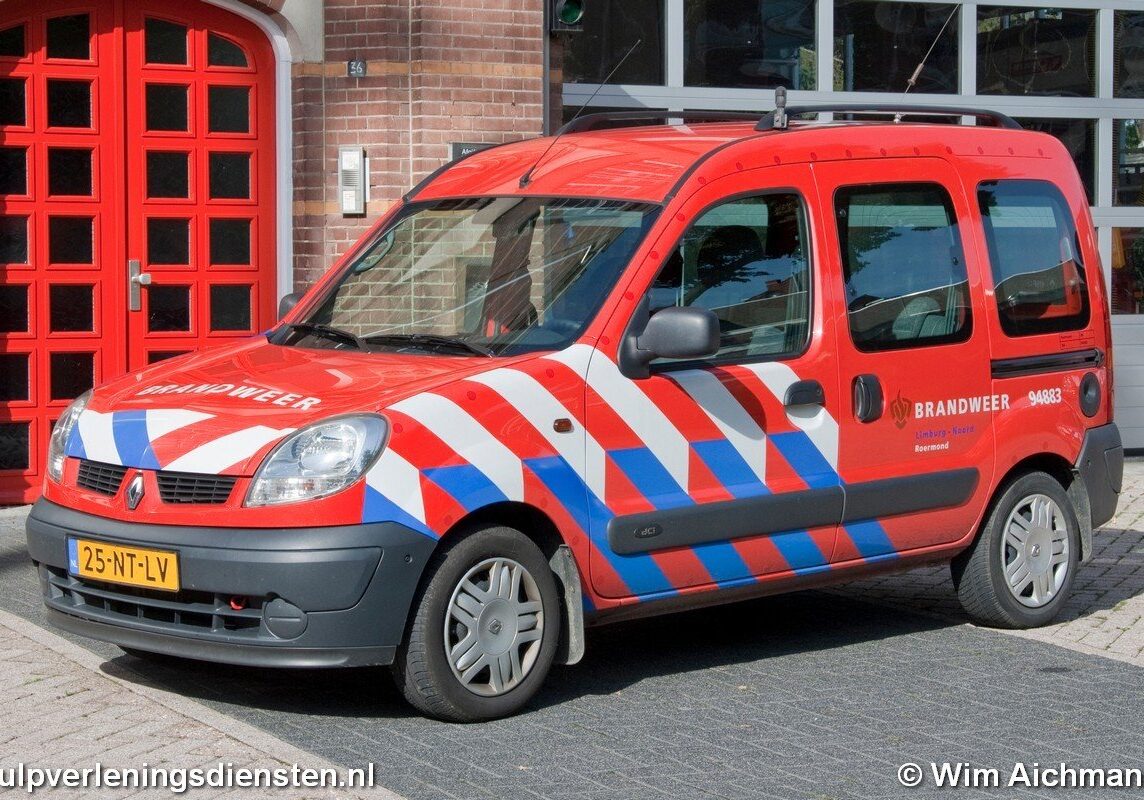 NL-Aut-25-NT-LV-94-883-2004-Roermond-WAichmann-01