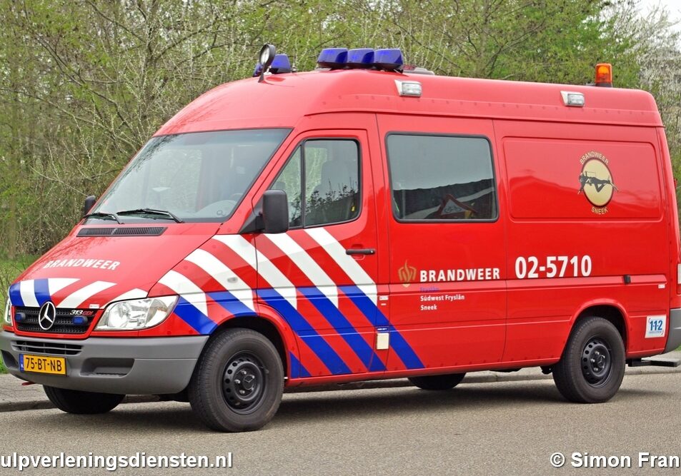 NL-Aut-75-BT-NB-02-5710-2005-Sneek-SFrank-01