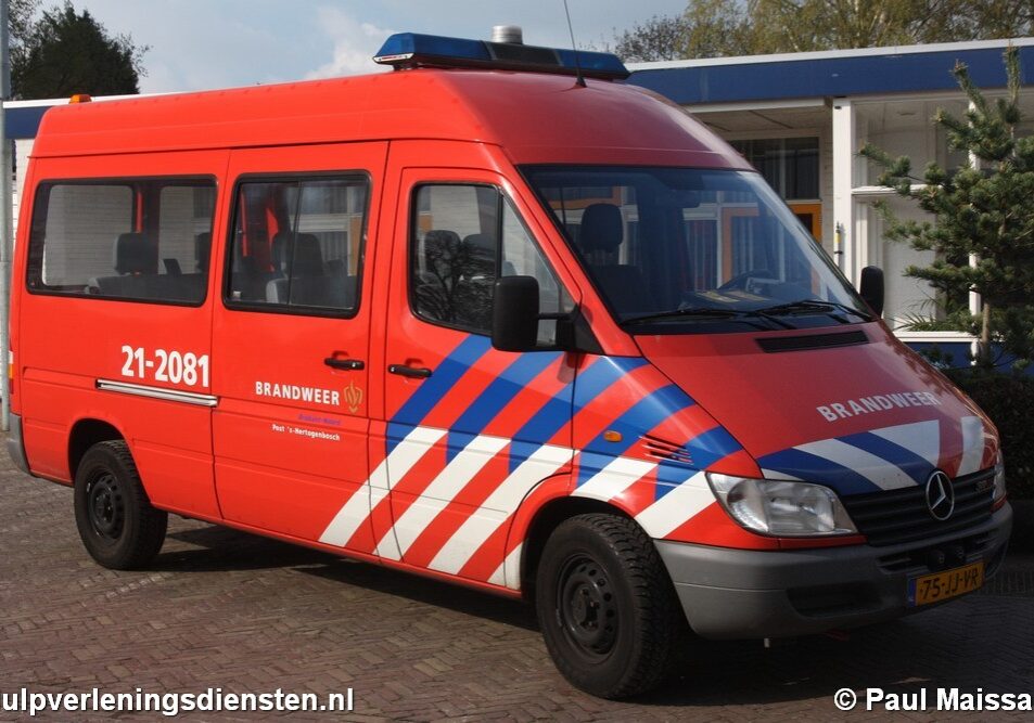 NL-Aut-75-JJ-VR-21-2081-2002-Den-Bosch-PMaissan-01