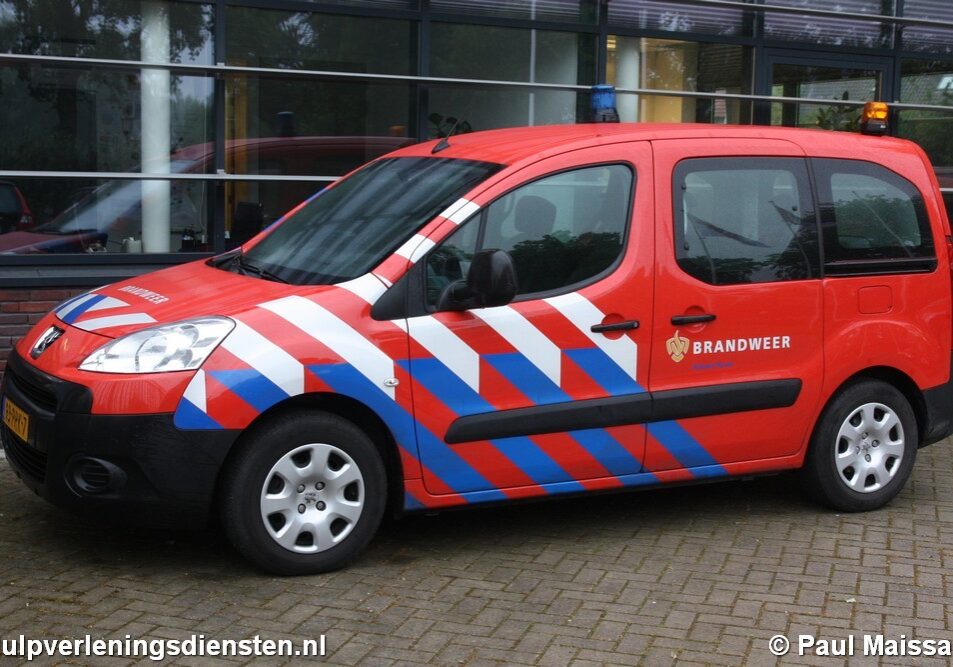 NL-Aut-92-PRK-7-geen-2011-Uden-PMaissan-01