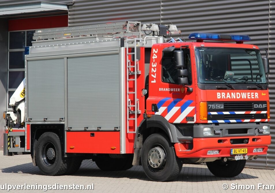 NL-Aut-BL-VT-45-24-3271-2002-Brunssum-SFrank-01