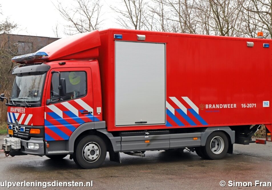 NL-Aut-BN-RB-18-16-2071-2003-Roelofarendsveen-SFrank-01