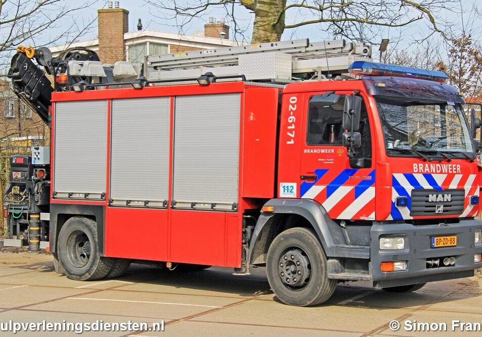 NL-Aut-BP-ZD-88-HV-2005-Leeuwarden-Hoofdpost-SFrank-07