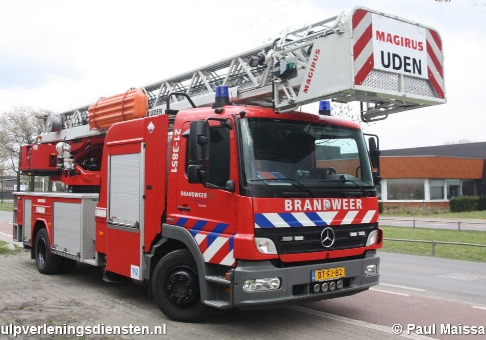 NL-Aut-BT-FJ-82-21-3851-2007-Uden-PMaissan-01