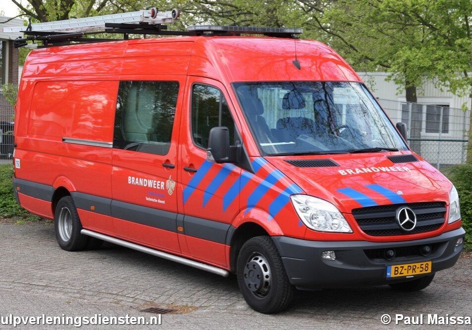 NL-Aut-BZ-PR-58-geen-2011-Regio-21-Ambulant-materieel-PMaissan-01