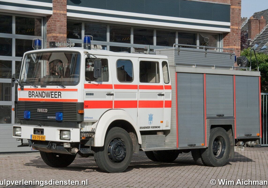 NL-Aut-VX-75-BH-841-1993-Roermond-WAichmann-01