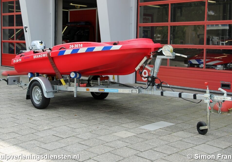 NL-Bot-01-30-YV-24-3614-2015-Heerlen-SFrank-01