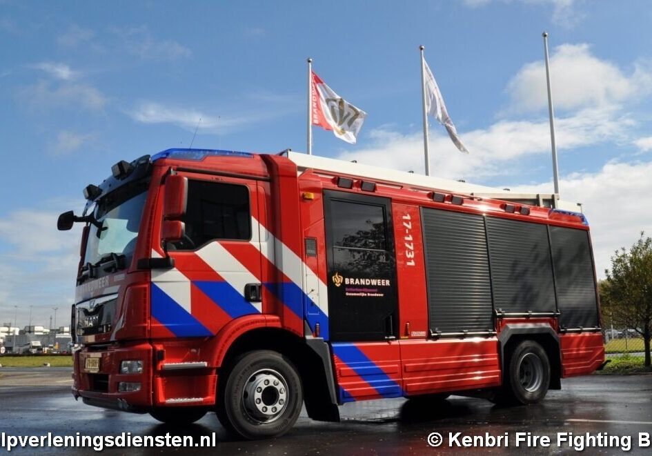 NL-Kenbri-2021-05-12-Gezamenlijke-Brandweer-Rotterdam-Rosenbauer-AT-001-1024x661